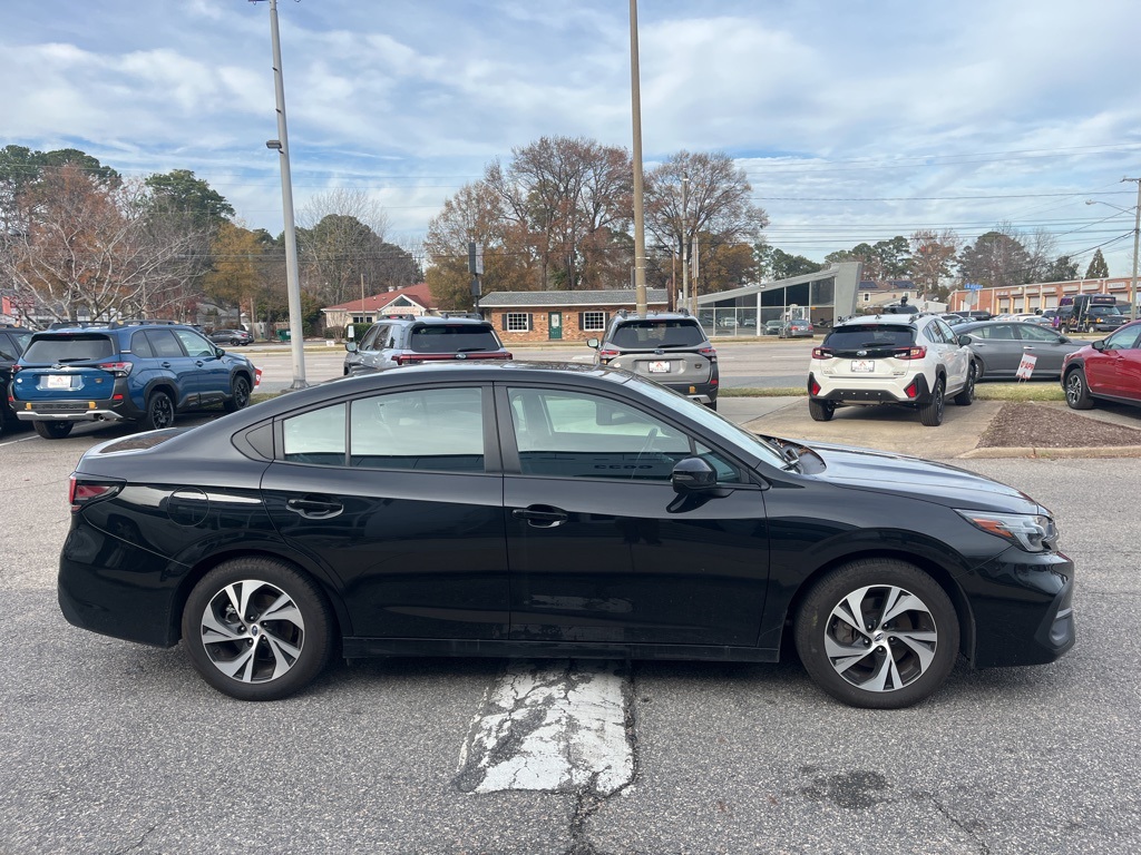 2025 Subaru Legacy Premium photo 3