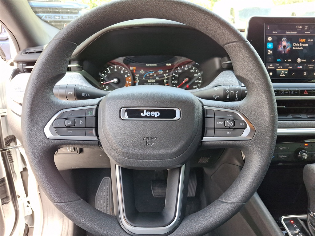 2025 Jeep Compass Sport photo 25