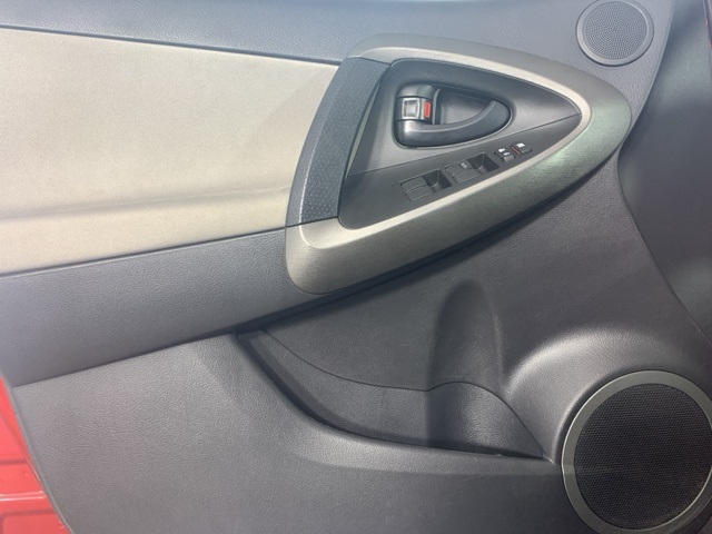 2011 Toyota RAV4 Base photo 19