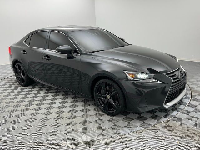 2018 Lexus IS 300 photo 3