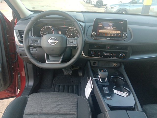 2026 Nissan Rogue SV photo 15