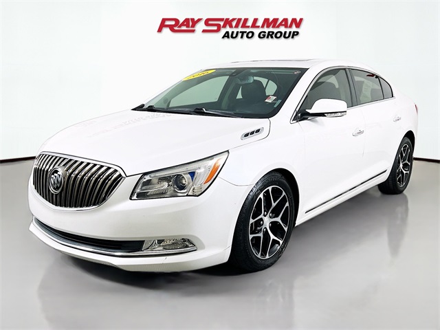 2016 Buick LaCrosse Sport Touring photo 3