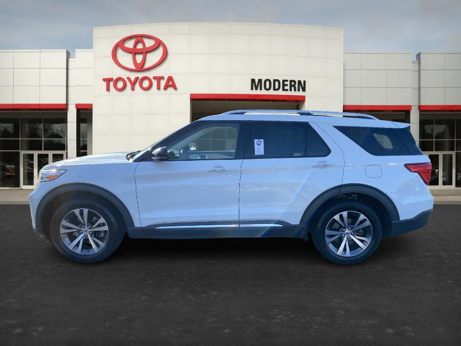 2020 Ford Explorer Platinum photo 2