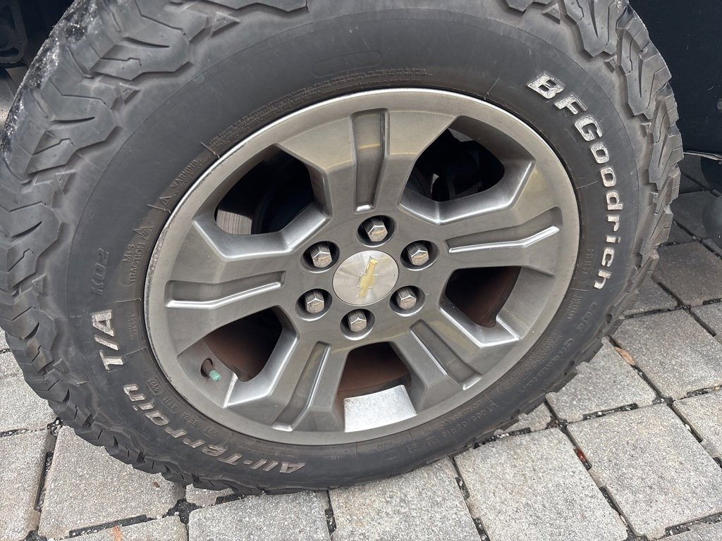 2020 Chevrolet Tahoe LT photo 5