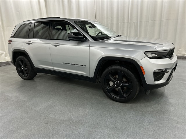 2023 Jeep Grand Cherokee Limited's photo