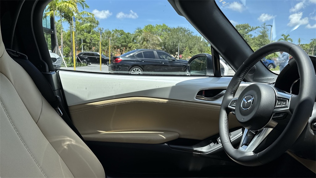 2025 Mazda MX-5 Miata Miata Grand Touring photo 18