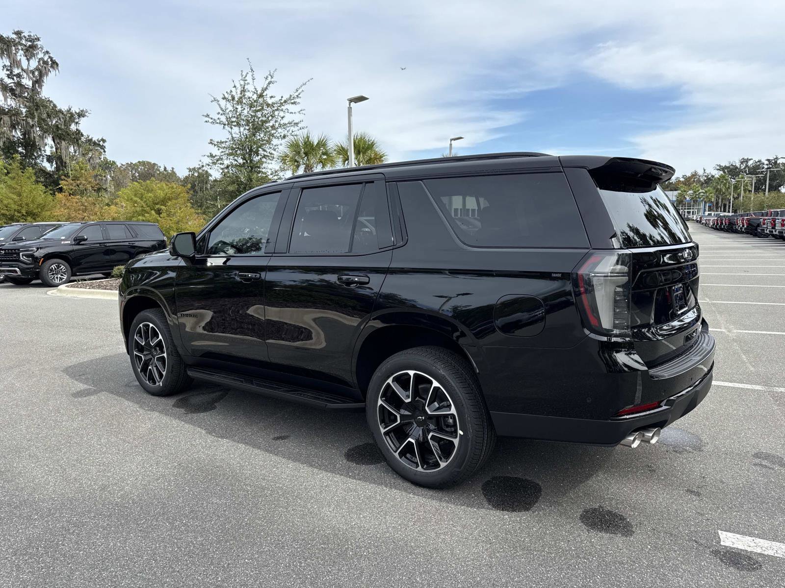 2026 Chevrolet Tahoe RST photo 2