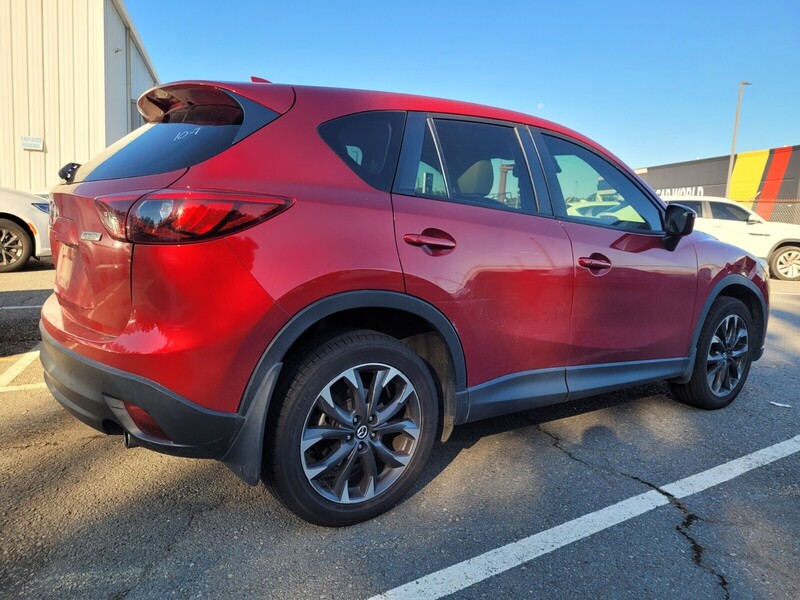 2016 Mazda CX-5 Grand Touring photo 2