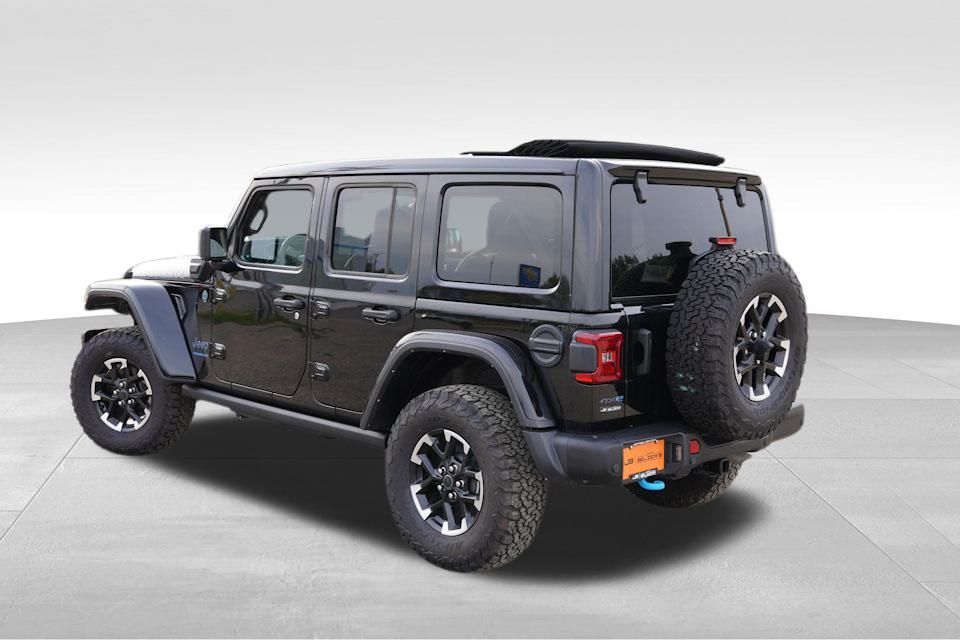 2024 Jeep Wrangler Rubicon 4xe photo 7