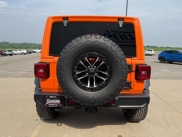 2025 Jeep Wrangler Willys photo 6