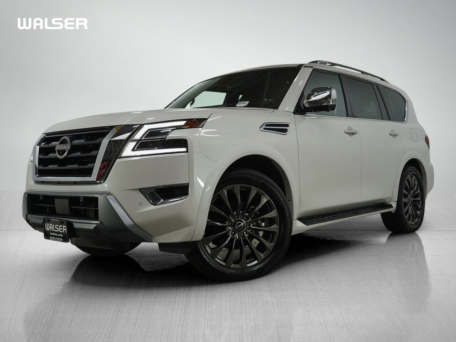 2023 Nissan Armada Platinum's photo