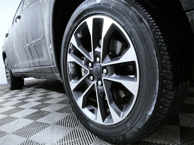 Certified 2021 Jeep Grand Cherokee L Overland with VIN 1C4RJKDG4M8132631 for sale in Apple Valley, Minnesota