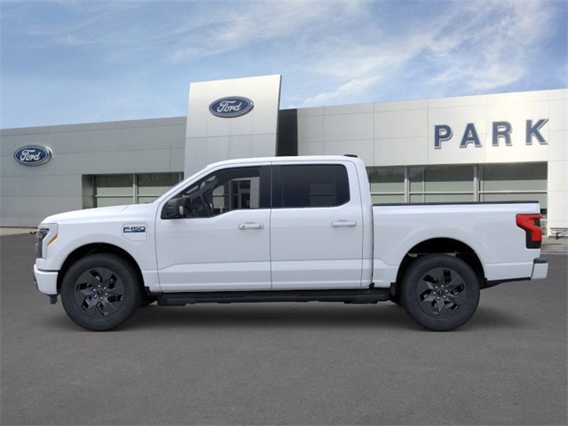 2025 Ford F-150 Lightning photo 3