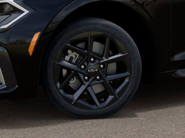 2025 Kia K5 LXS photo 9