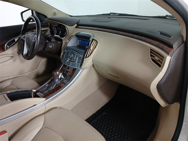 2010 Buick LaCrosse CXL photo 14