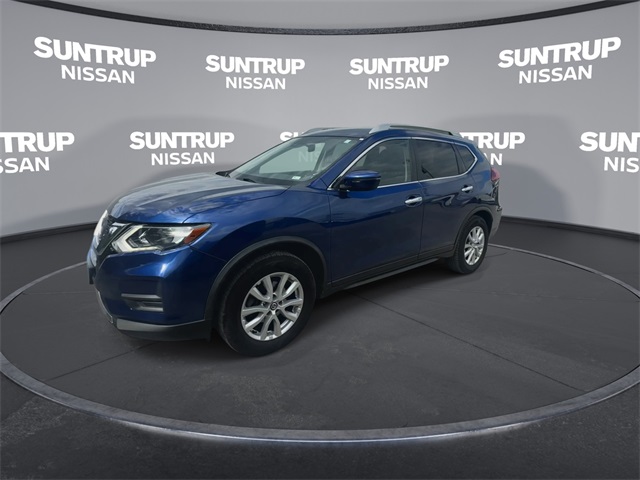 2019 Nissan Rogue SV photo 3
