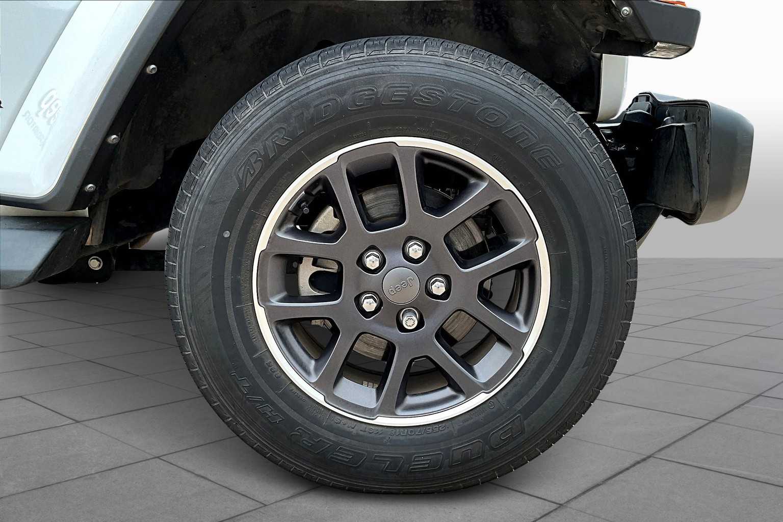 2021 Jeep Gladiator Overland photo 10