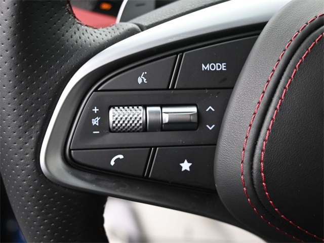 2025 GENESIS GV70 - Image 12