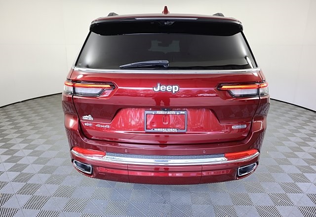 2022 Jeep Grand Cherokee Overland photo 4