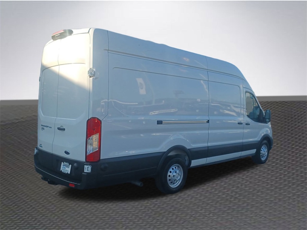 2025 Ford Transit Cargo Van photo 4
