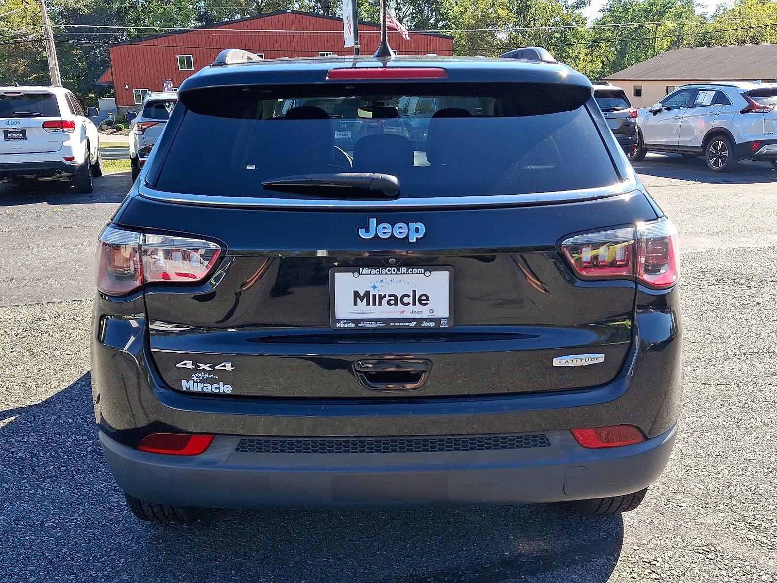 2020 Jeep Compass Latitude photo 6