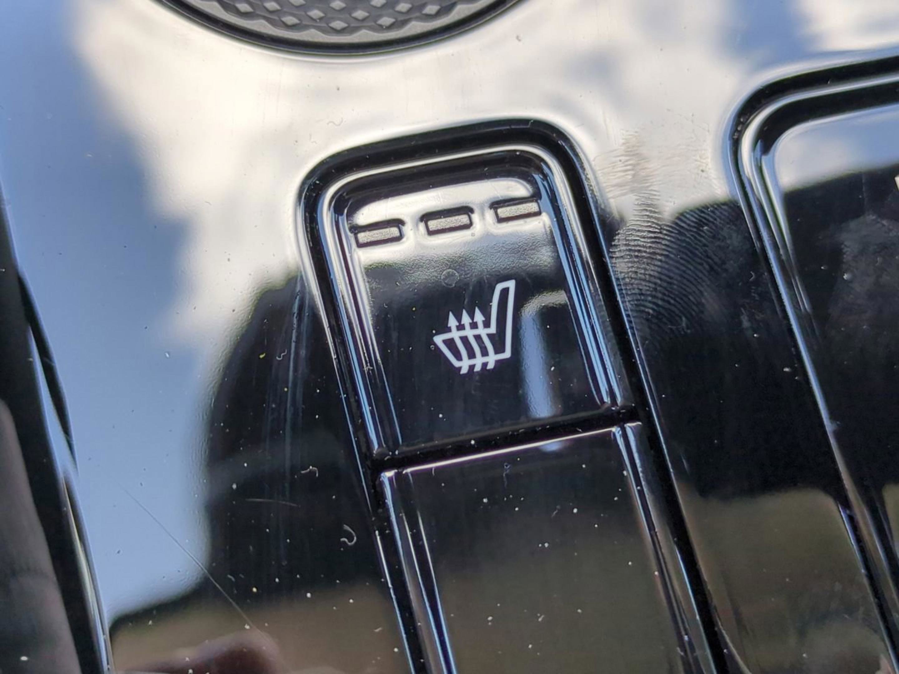 2023 Kia Niro EX photo 24