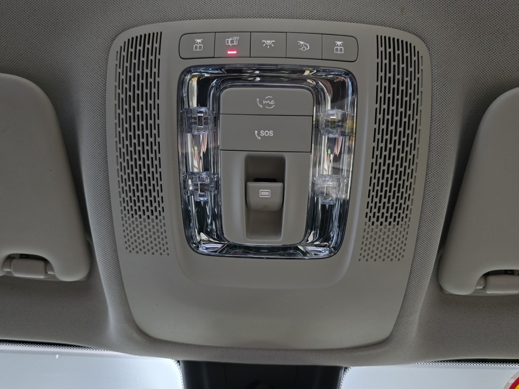 2021 Mercedes Benz GLB 250 photo 20