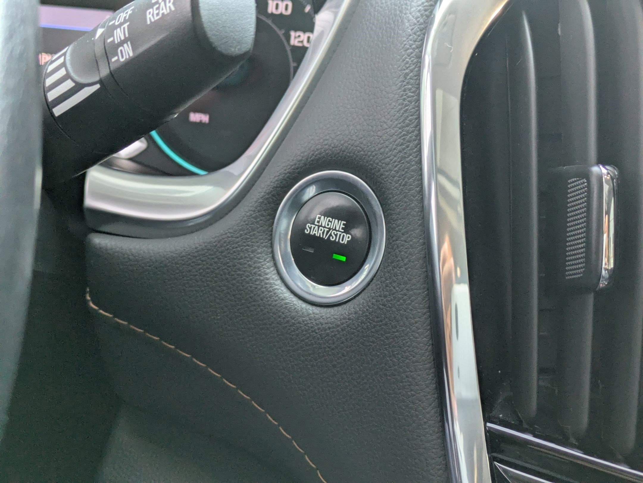 2020 Chevrolet Traverse Premier photo 18