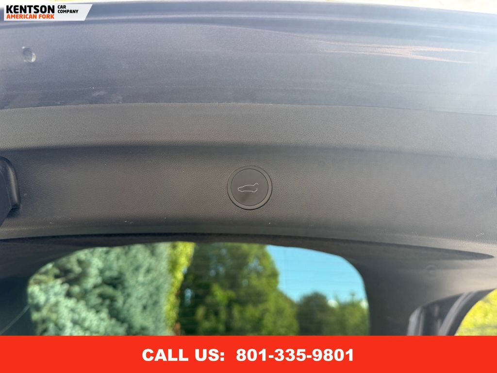 2023 Tesla Model Y Long Range photo 27