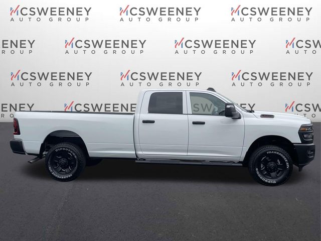 2026 Ram 3500 Tradesman photo 2