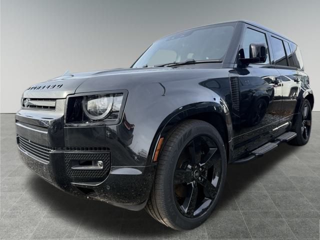 2025 Land Rover Defender V8's photo