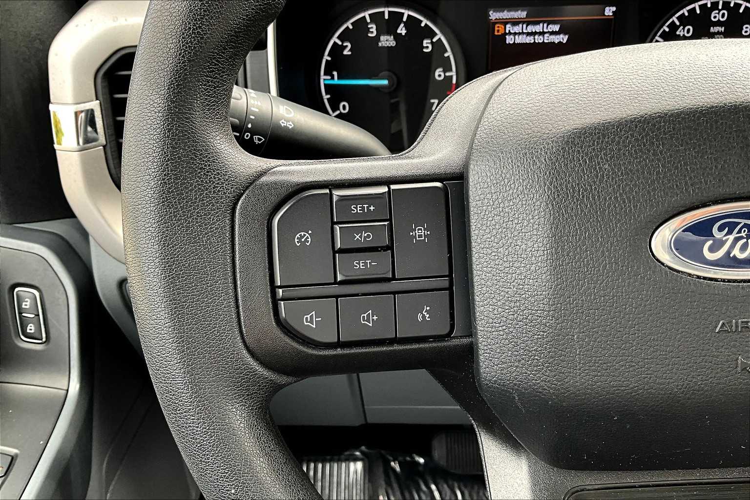 2023 Ford F-150 XLT photo 22
