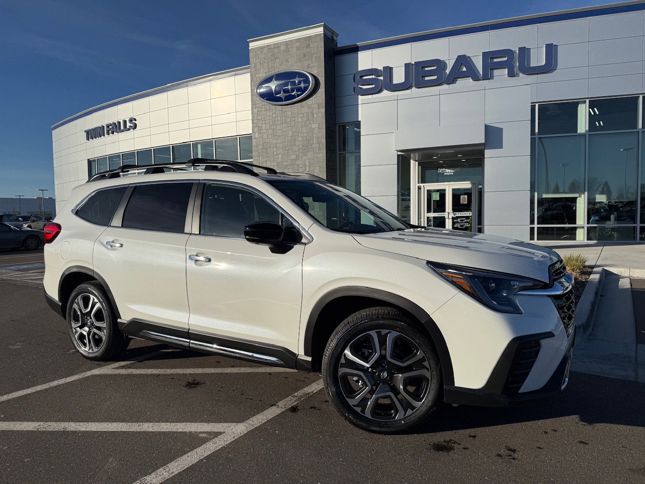 2026 Subaru Ascent Touring's photo