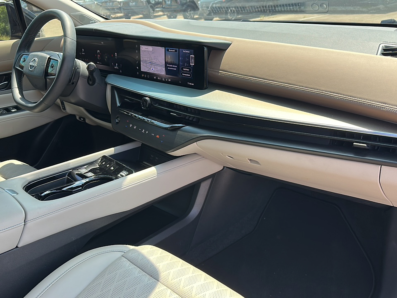 2025 Nissan Murano Platinum photo 10