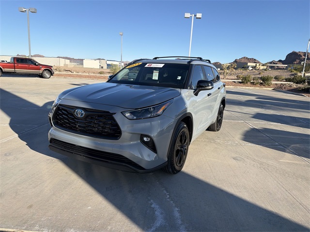 2024 Toyota Highlander XLE Nightshade's photo
