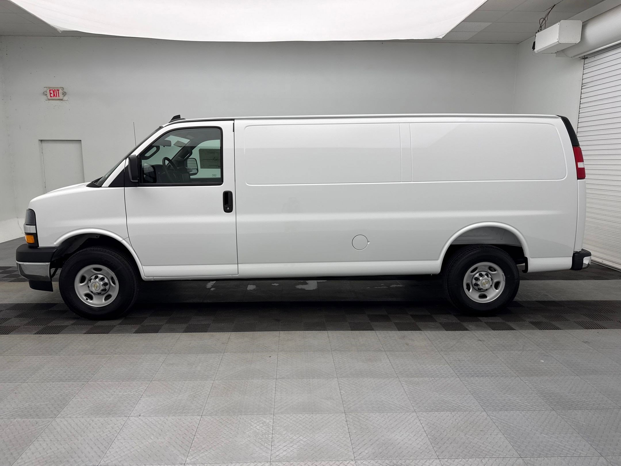 2025 Chevrolet Express photo 2