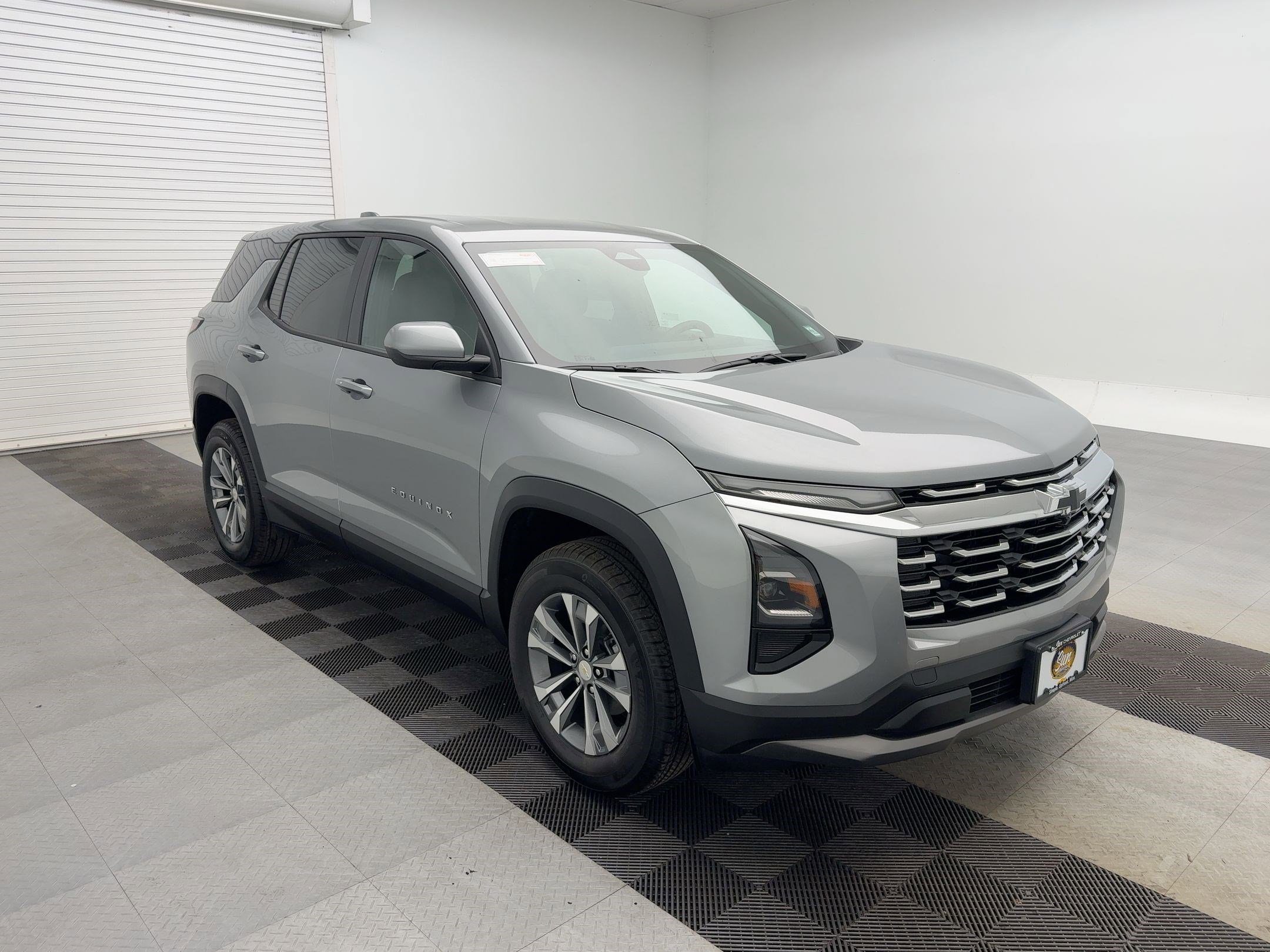 2026 Chevrolet Equinox LT photo 4