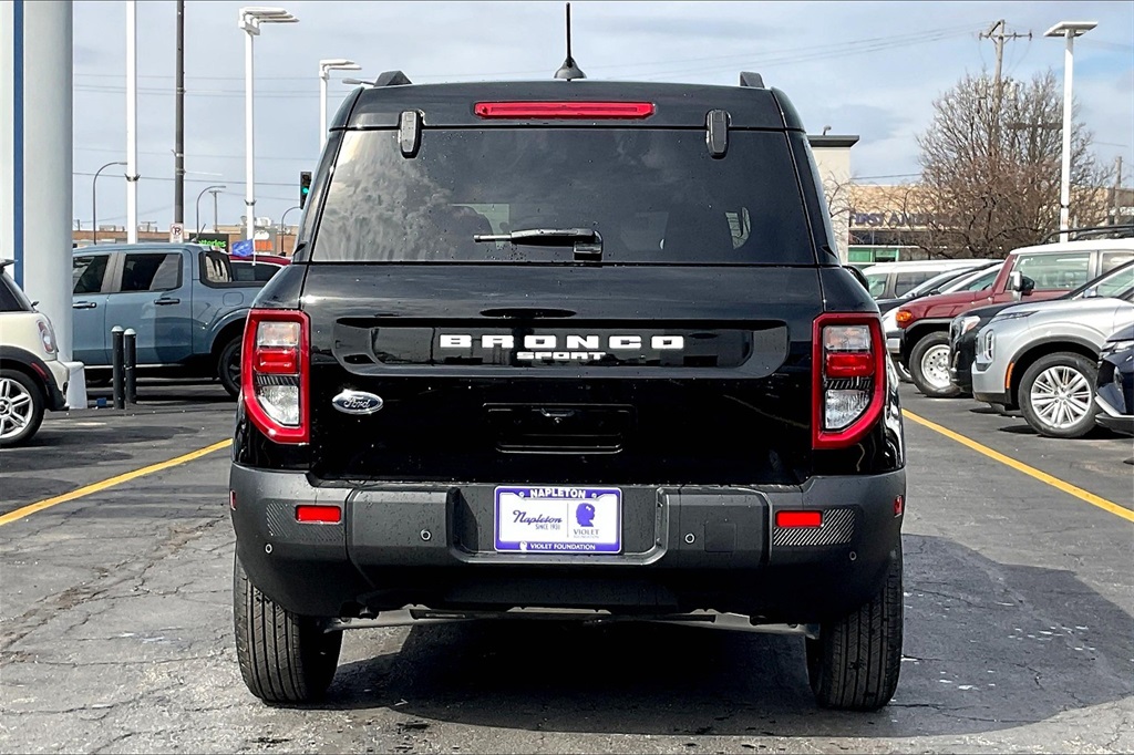 2025 Ford Bronco Sport Outer Banks photo 4