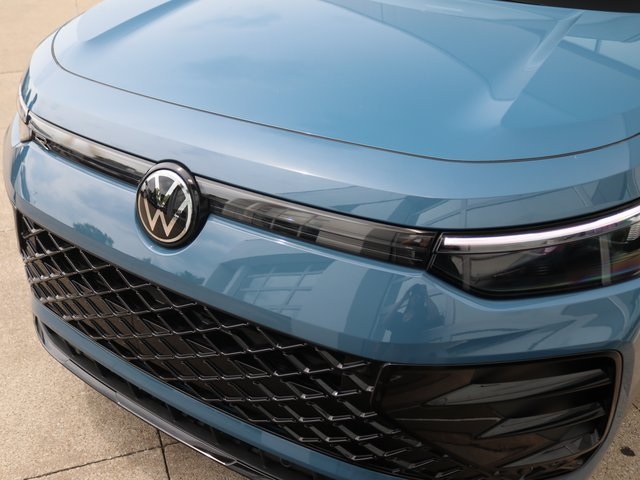 2025 Volkswagen Tiguan SE R-Line Black photo 3