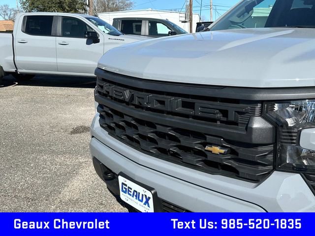 2025 Chevrolet Silverado 1500 Custom photo 3