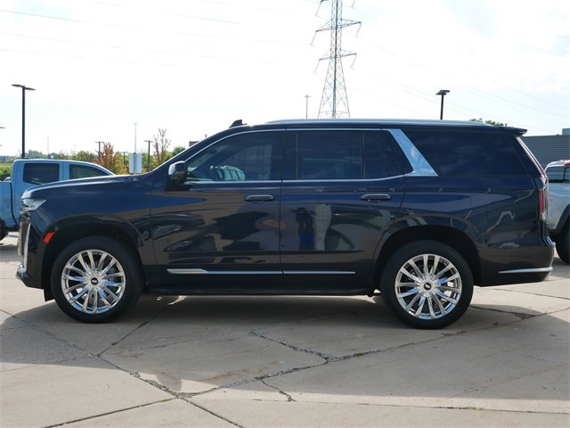 2023 Cadillac Escalade Premium Luxury photo 2