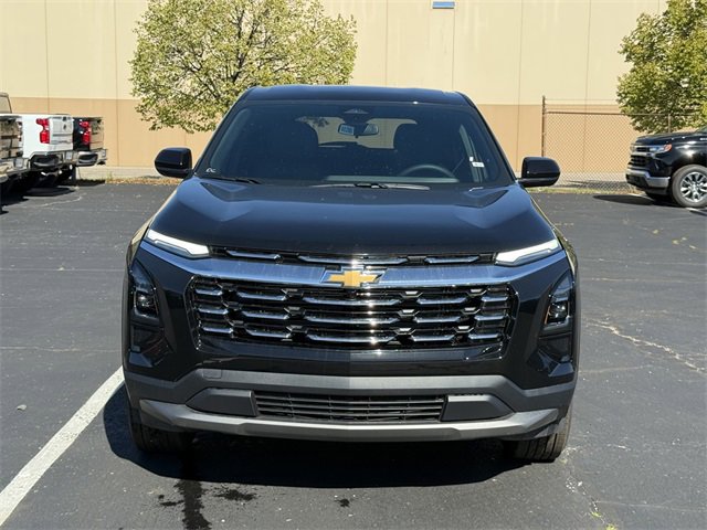 2026 Chevrolet Equinox LT photo 2
