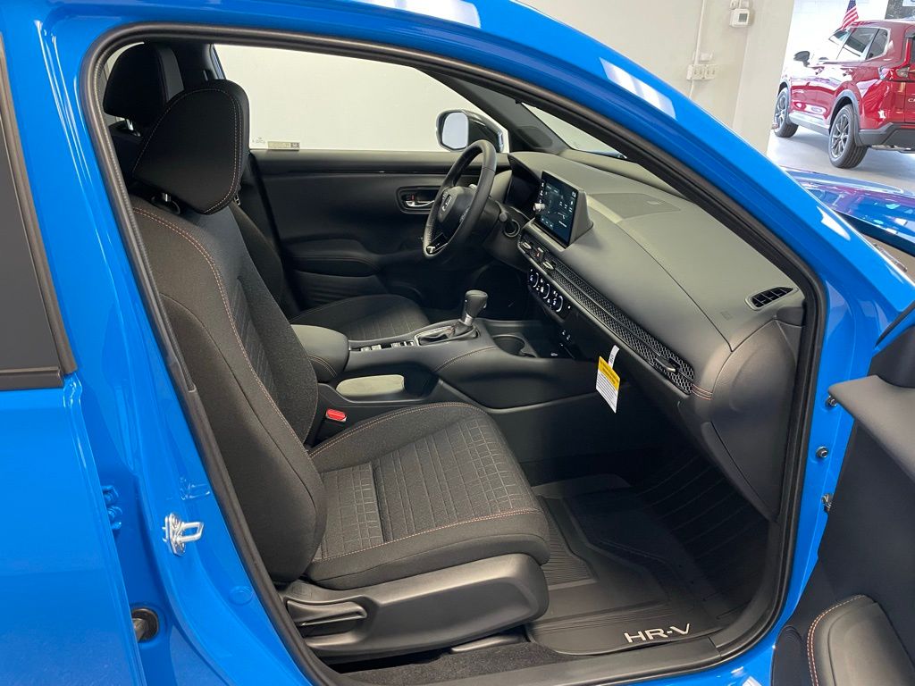 2026 Honda HR-V Sport photo 15