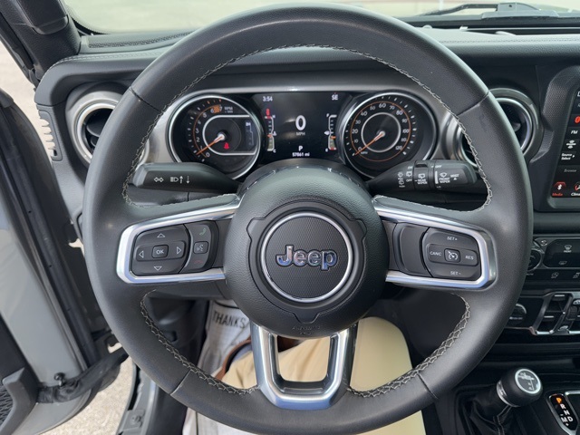2023 Jeep Wrangler Sahara photo 15