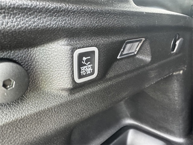 2022 Jeep Grand Cherokee Laredo photo 19
