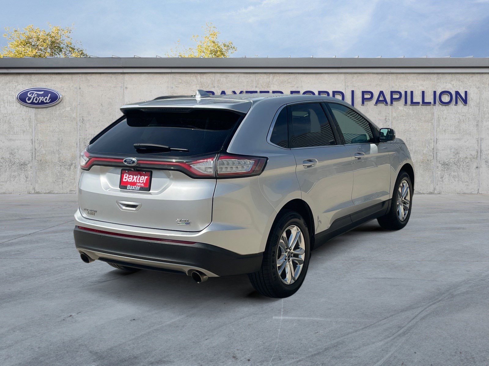 2018 Ford Edge SEL photo 4