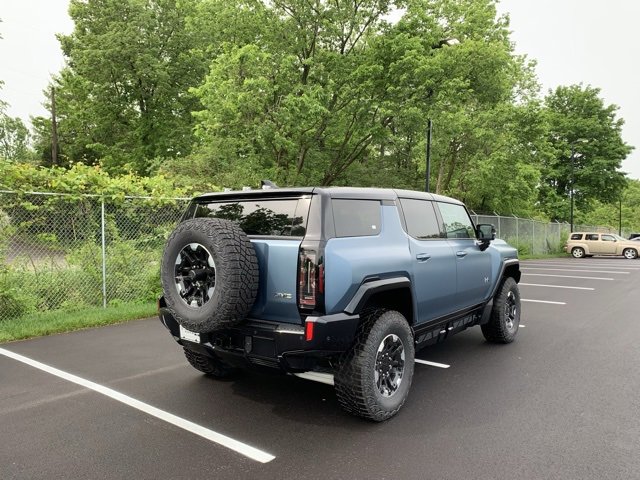 2024 Gmc Hummer EV photo 2