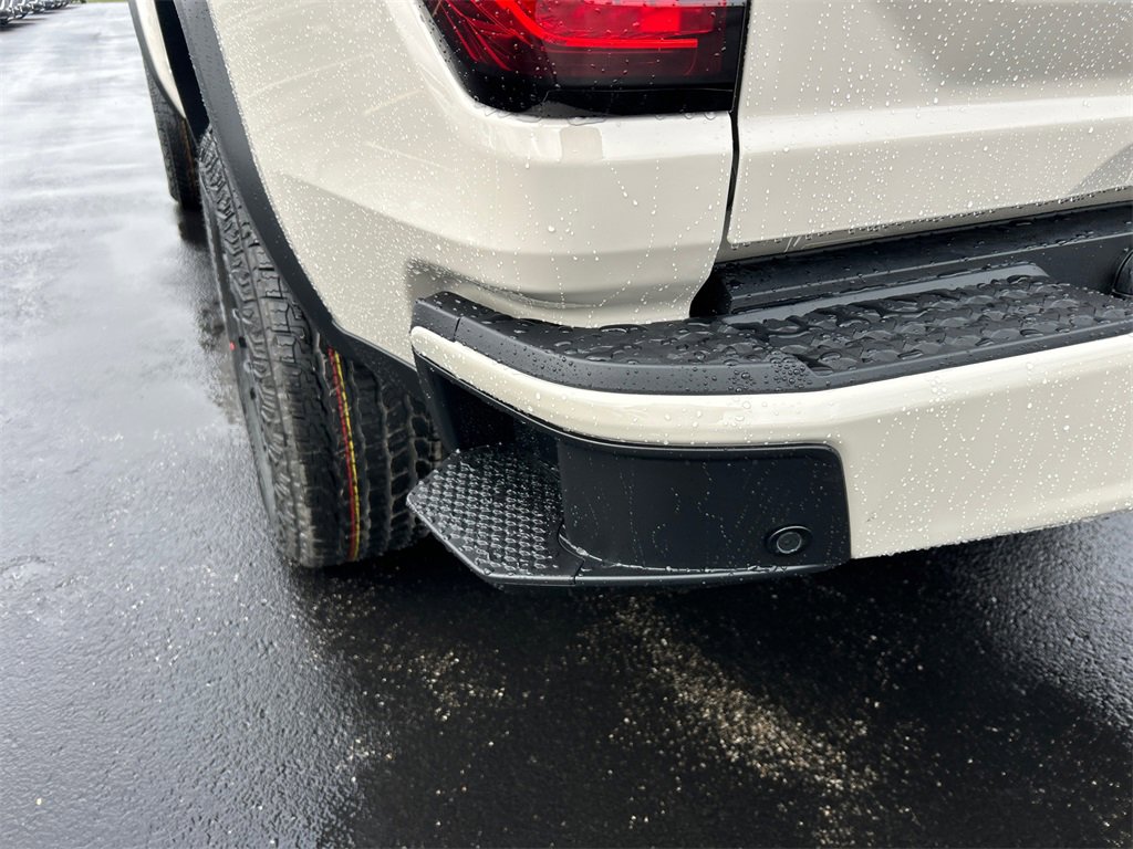 2026 GMC CANYON - Image 31