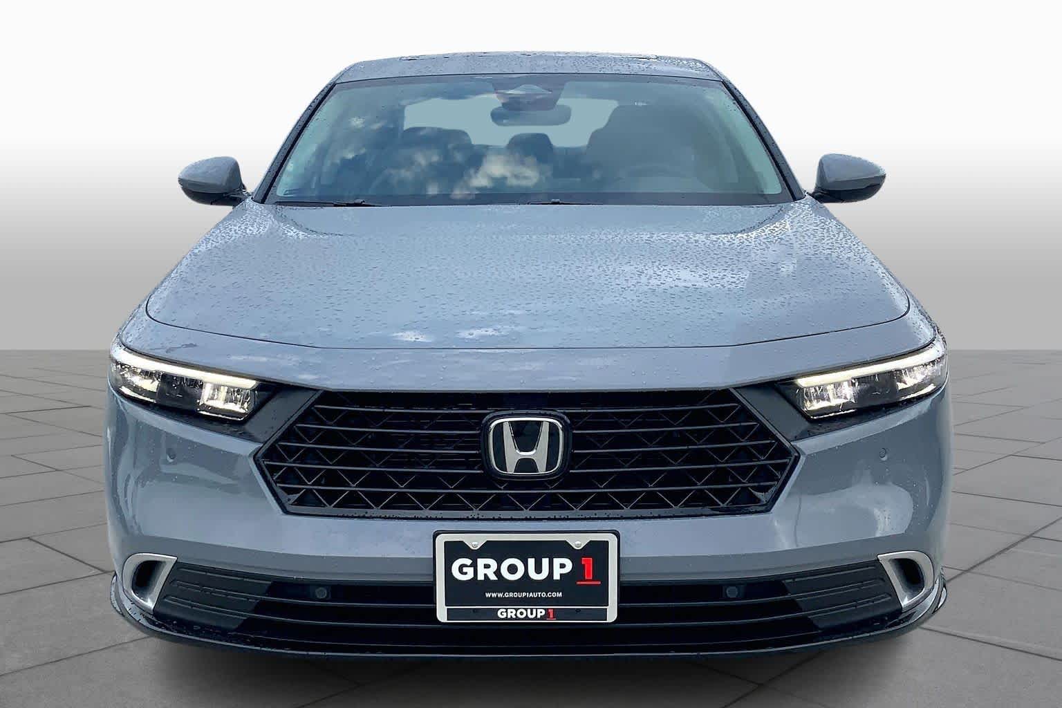 2025 Honda Accord Hybrid Touring photo 3