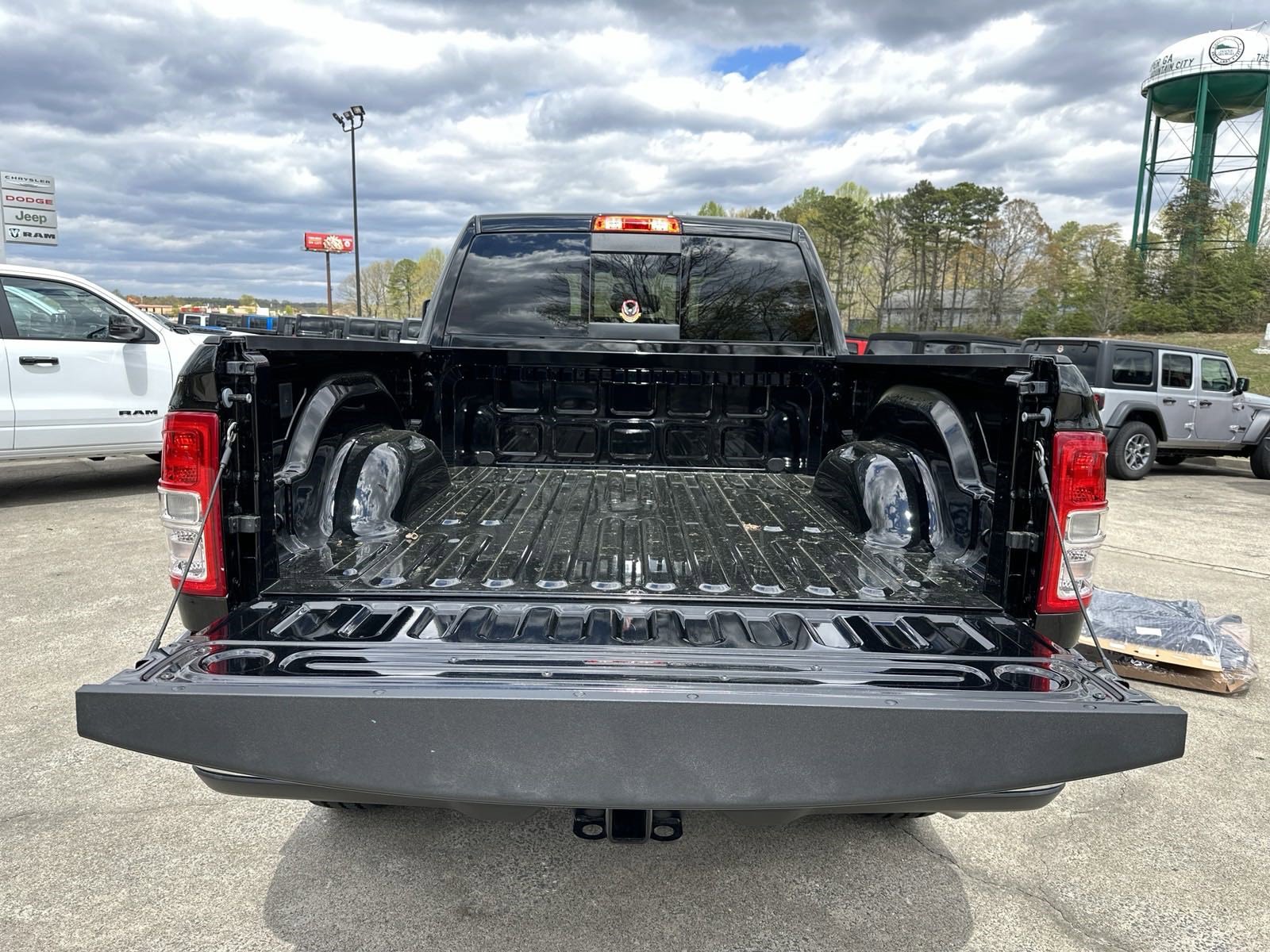 2024 Ram 2500 photo 18